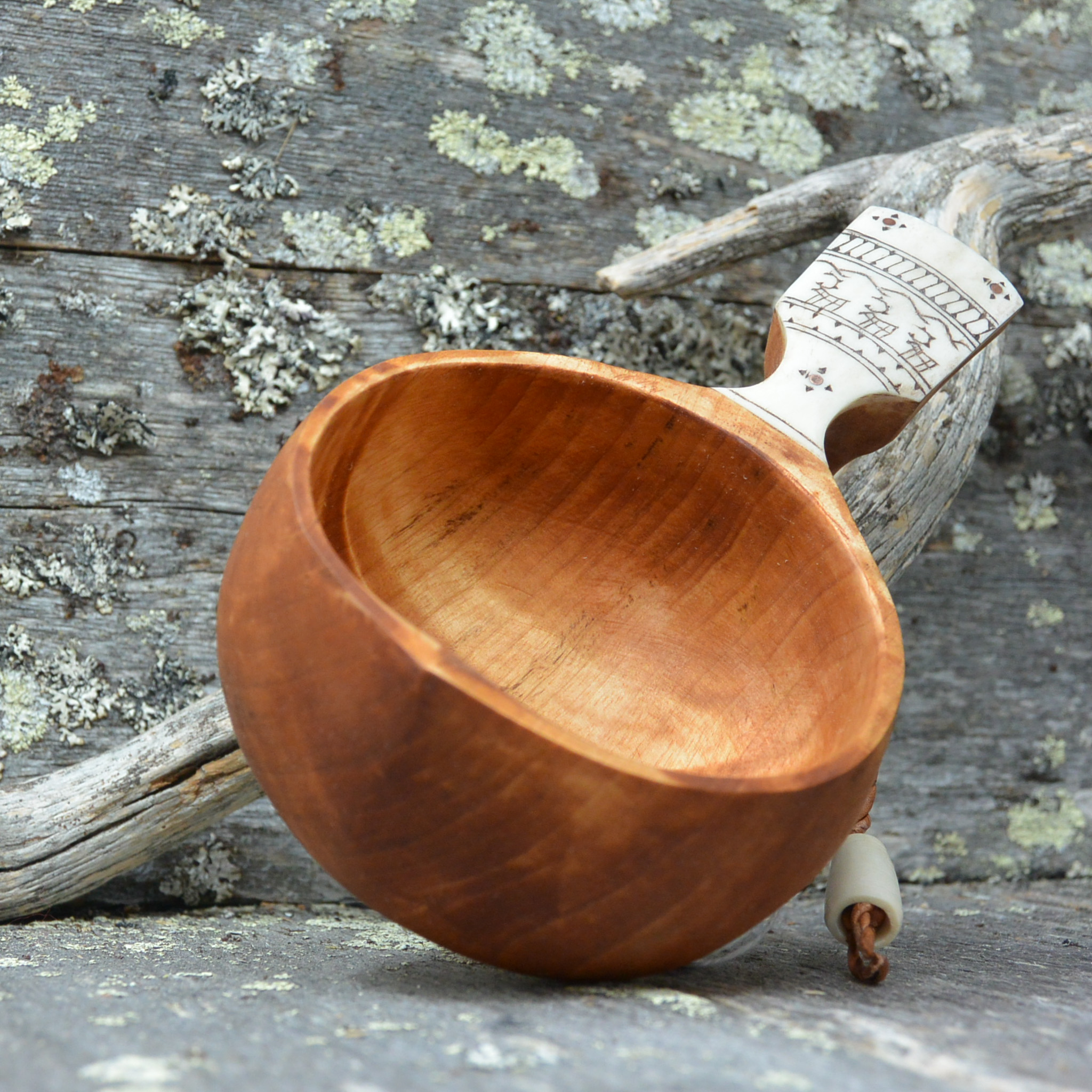 Kuksa, sarvilyöte, valkoinen, Antti-Piera Valle