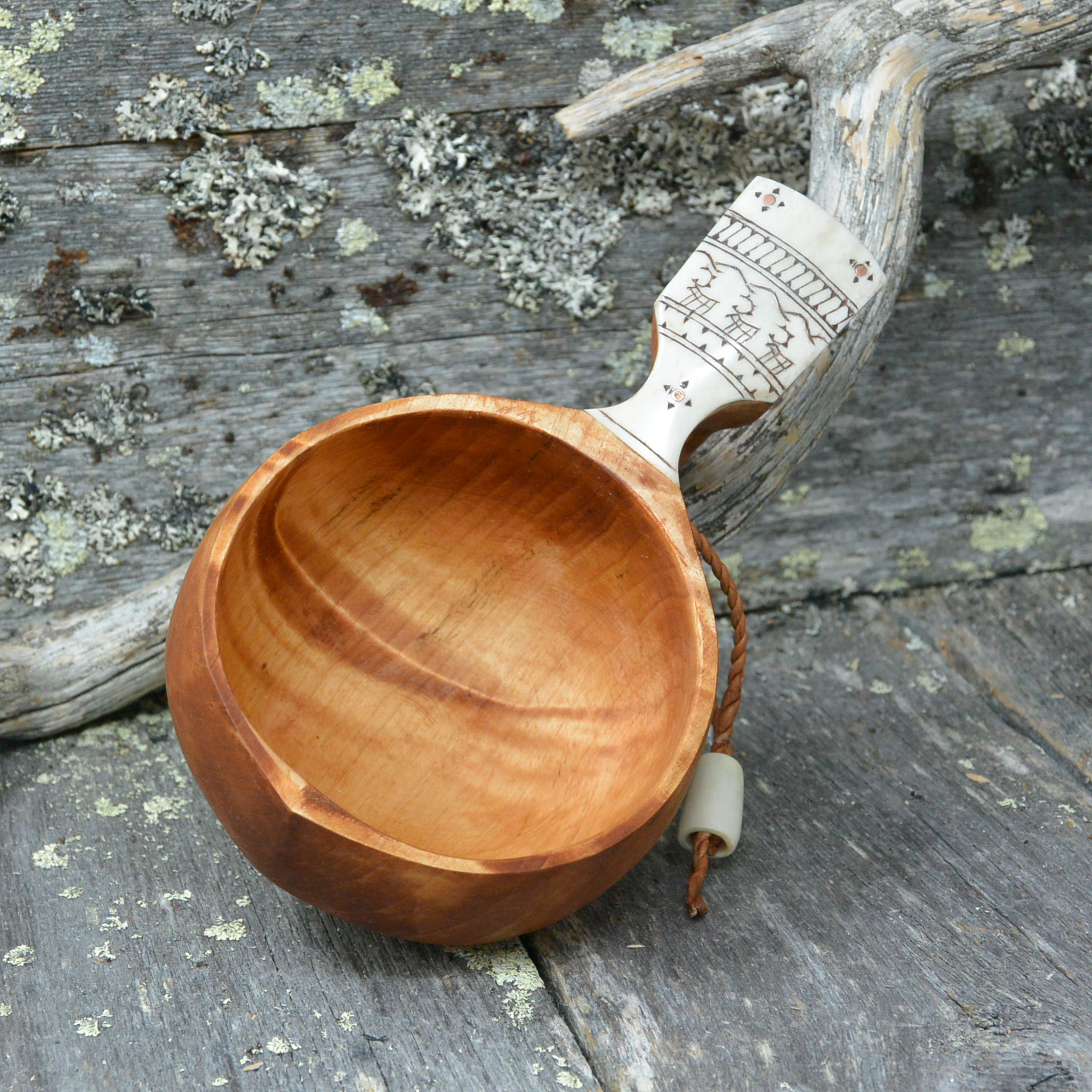 Kuksa, sarvilyöte, valkoinen, Antti-Piera Valle - Image 2