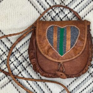 Sydän-sisnalaukku, Hilma Mustonen