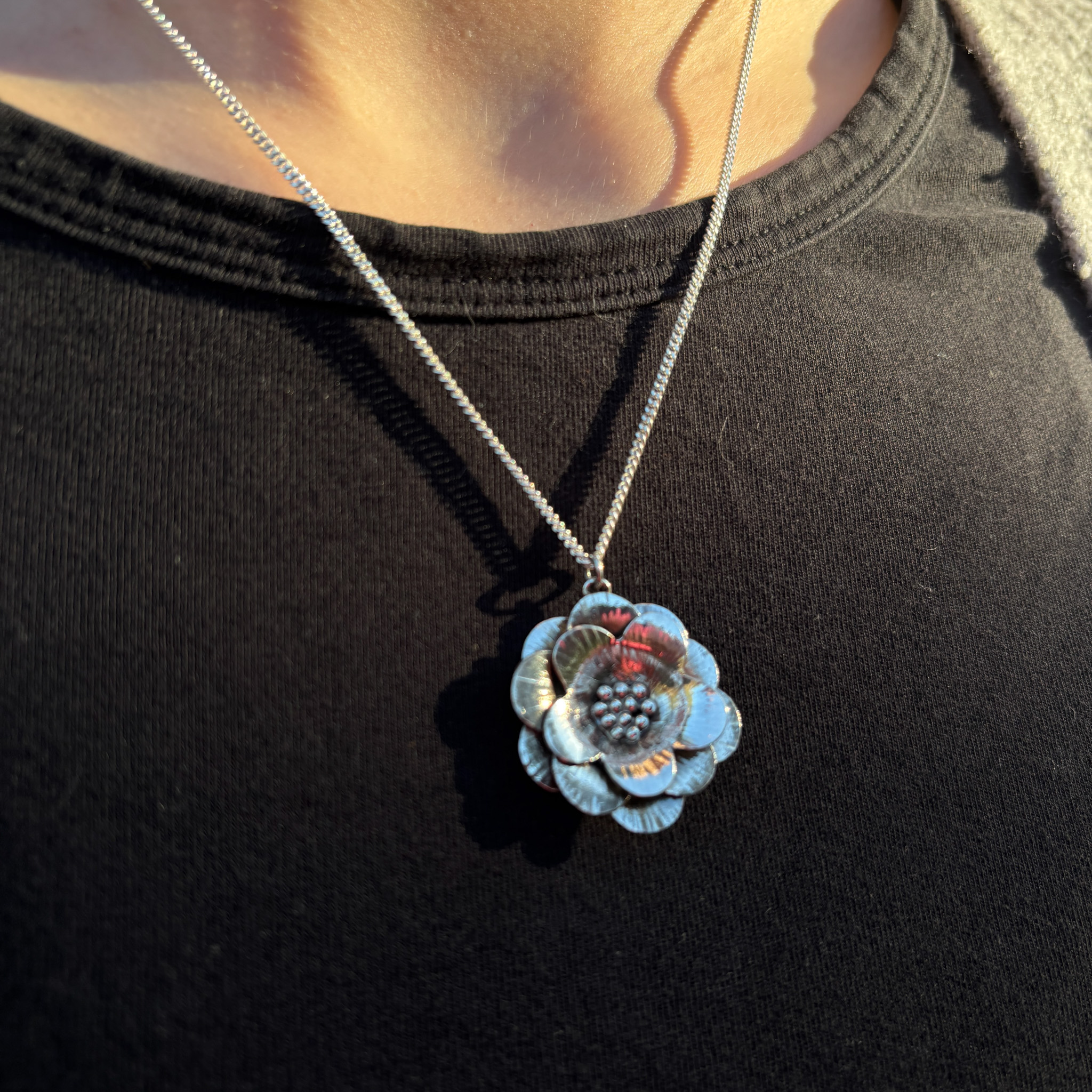 Tunturiruusu iso riipus, Matilda Kumma - Image 4