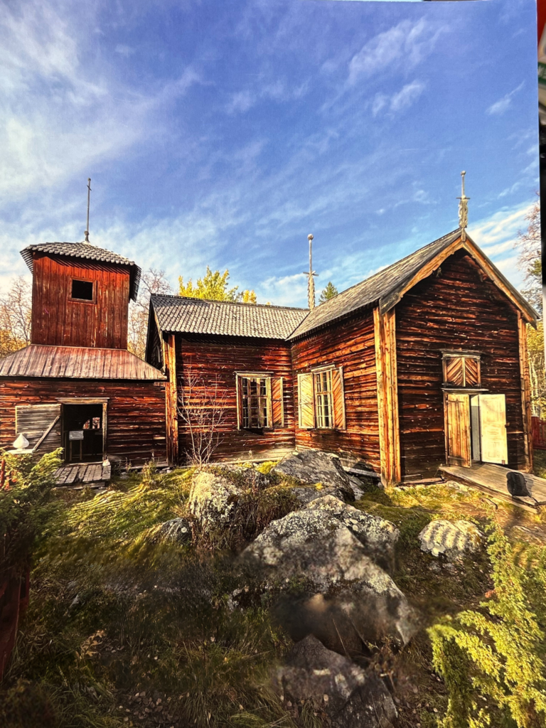 Hybriditilaisuus: Pielpajärven kirkko-kirjan julkaisutilaisuus / Piälppáájäävri kirkko-kirje almostittemtilálâsvuotâ