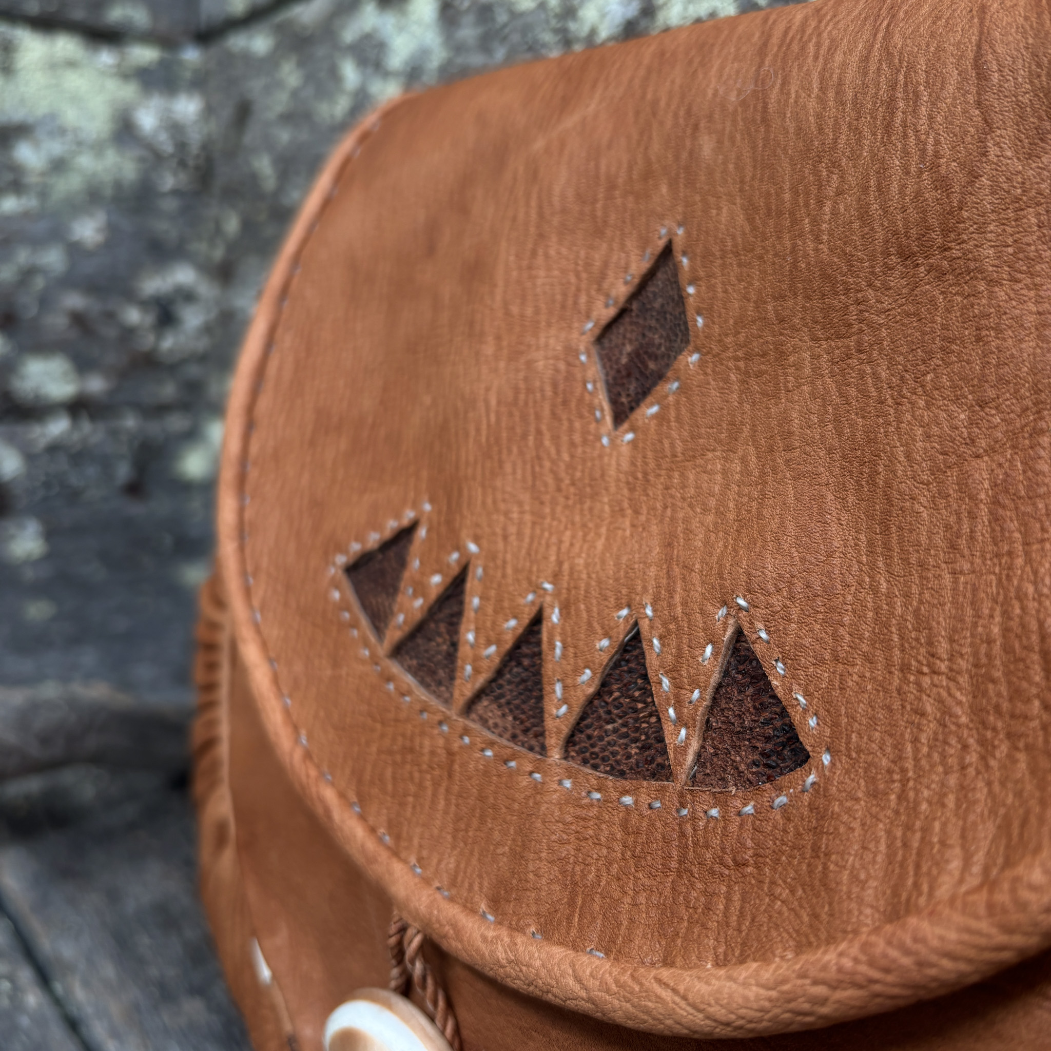 Iso käsilaukku madekoristeilla, Maria Aikio - Image 5